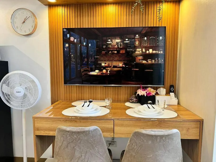 Las Pinas City Cozy Escape Manila Apartment